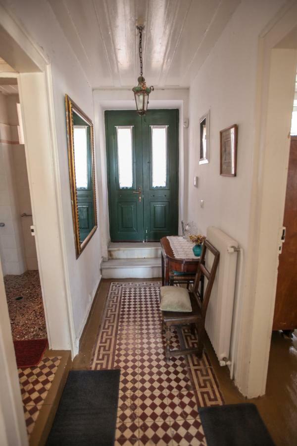 Tis Mammis Villa นาฟปลิโอ ภายนอก รูปภาพ